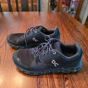 On Cloud Men's Helion Black Running Shoes Sneakers SZ 10